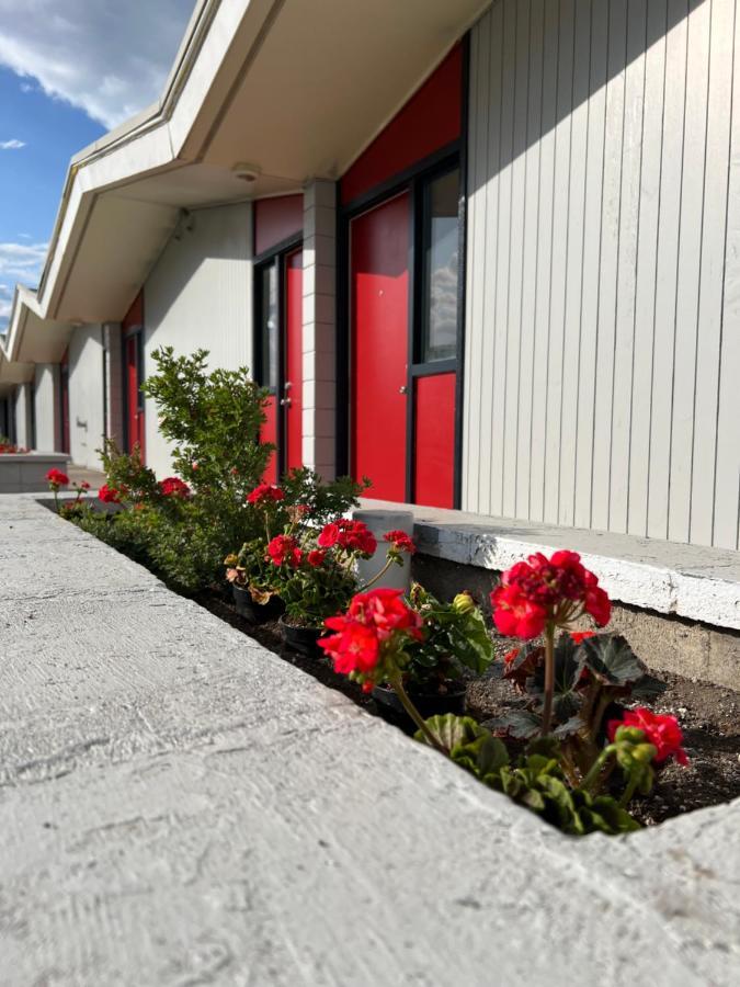 Destination Inn Cache Creek Kültér fotó